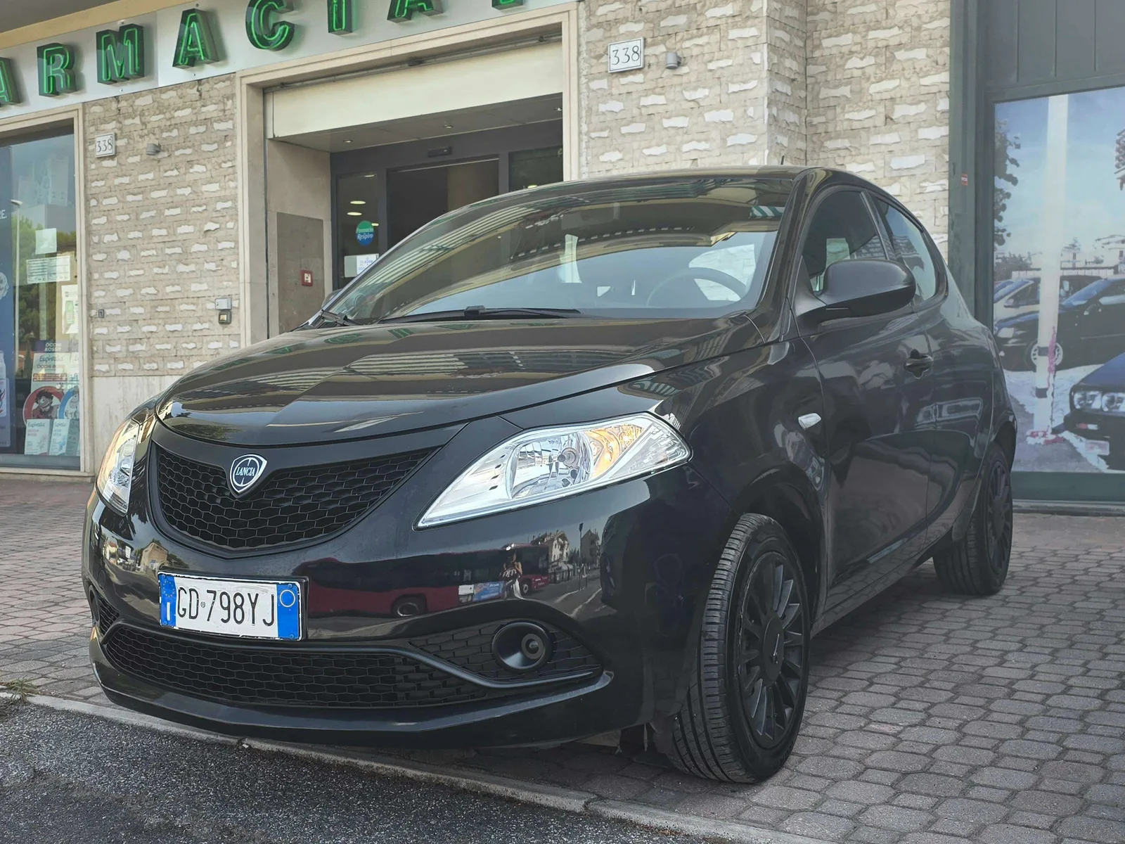 Lancia Ypsilon Ypsilon 1.0 69 CV, foto 1 di 8